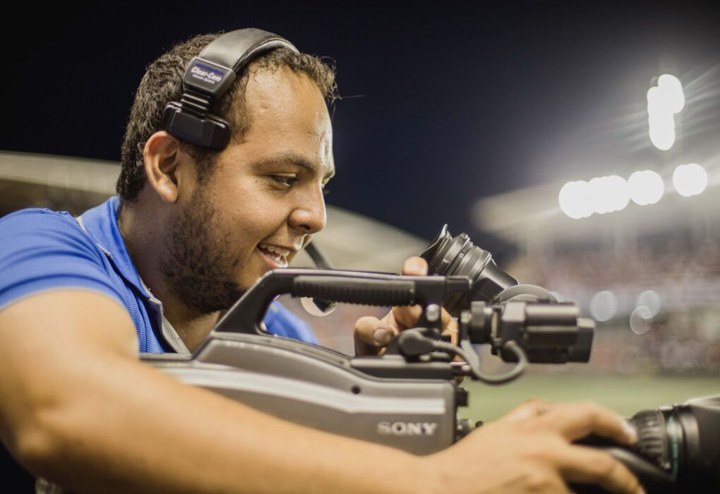 ISL broadcast languages